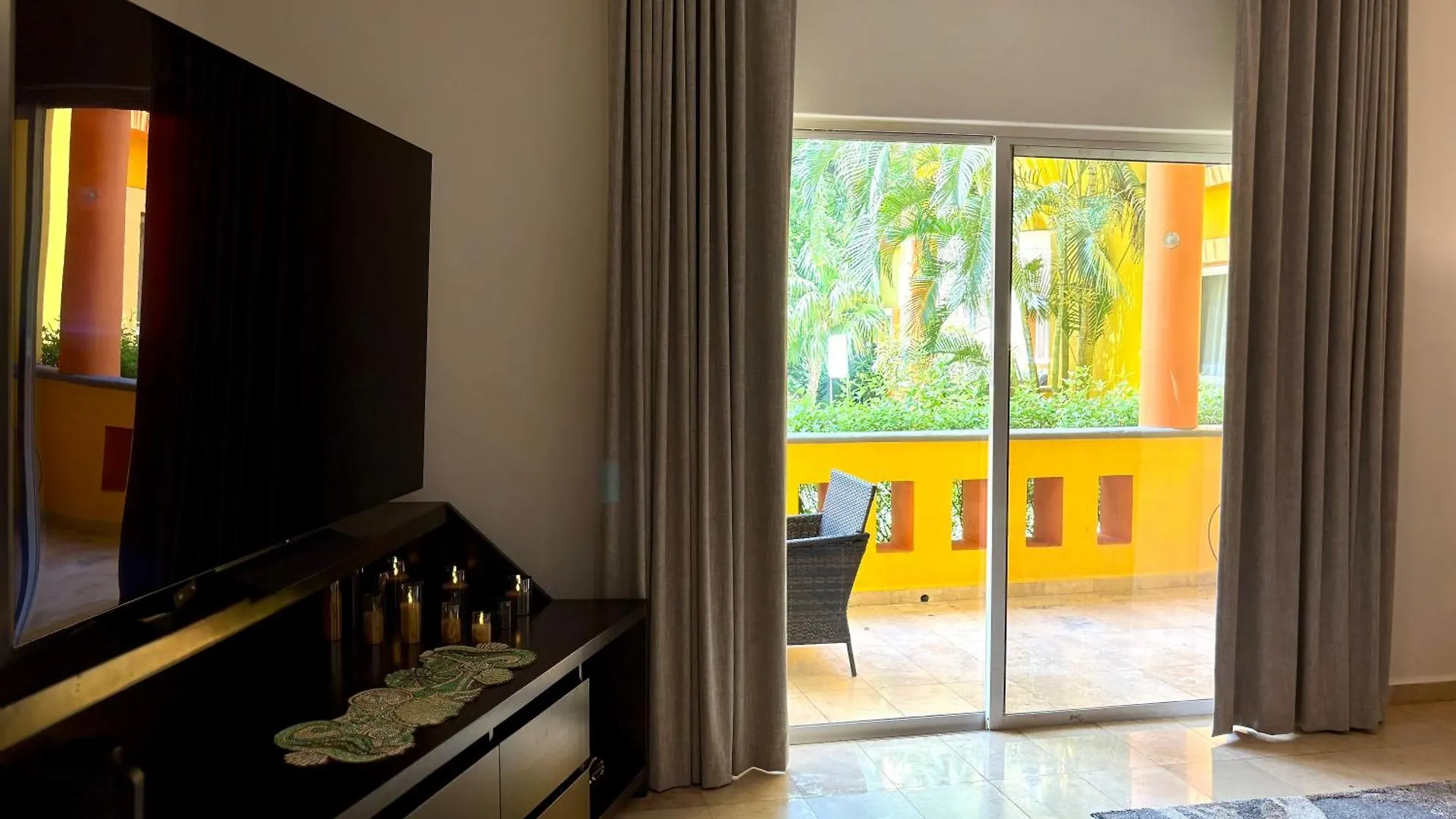 A Hideaway In Playacar - Private, Comfortable And Chic Playa del Carmen Daire