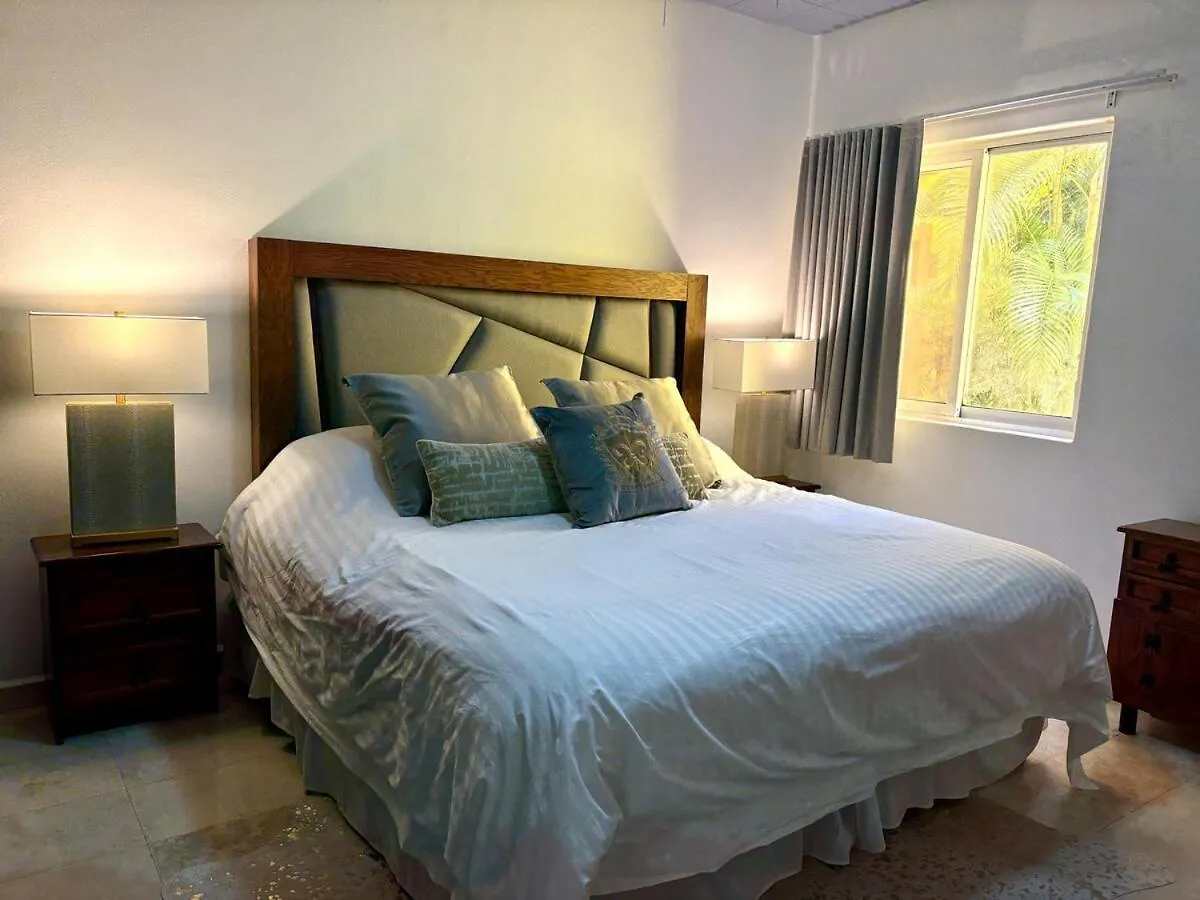 A Hideaway In Playacar - Private, Comfortable And Chic Playa del Carmen Mexico