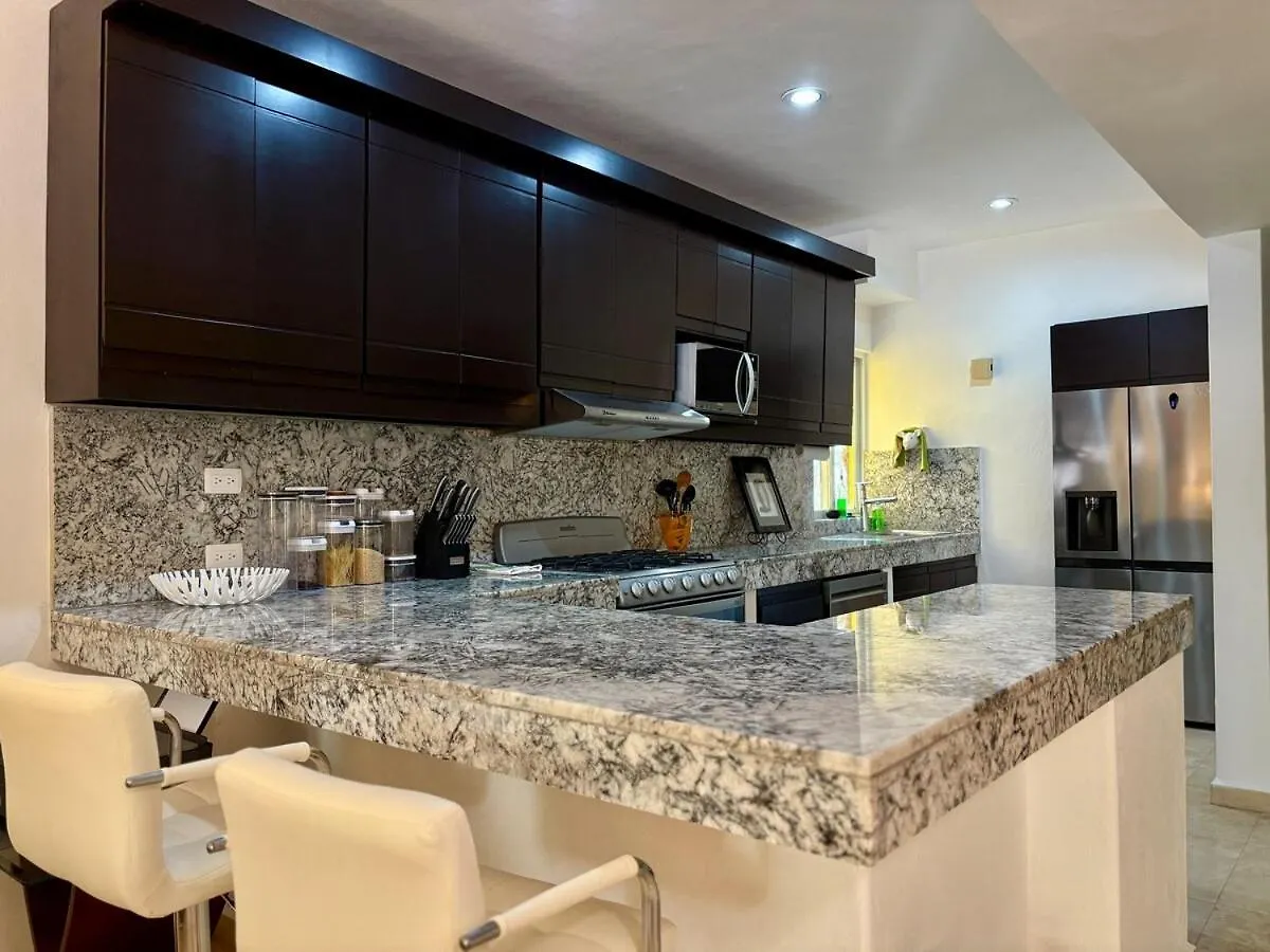 A Hideaway In Playacar - Private, Comfortable And Chic Playa del Carmen Mexico